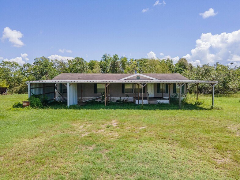 More Photos Of 5729 Texas st, Hitchcock Industrial For Lease