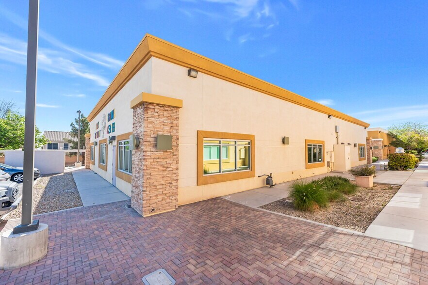 More Photos Of 4130 N Martin Luther King Blvd, North Las Vegas Office For Sale