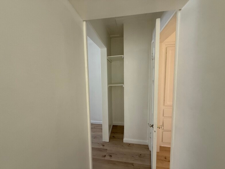 More Photos Of 4343 Laurel Canyon Blvd, Studio City Office For Lease