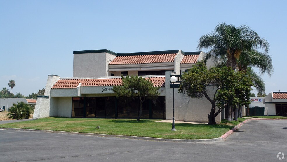 More Photos Of 1035-1091 S Mt Vernon Ave, Colton Unknown For Lease