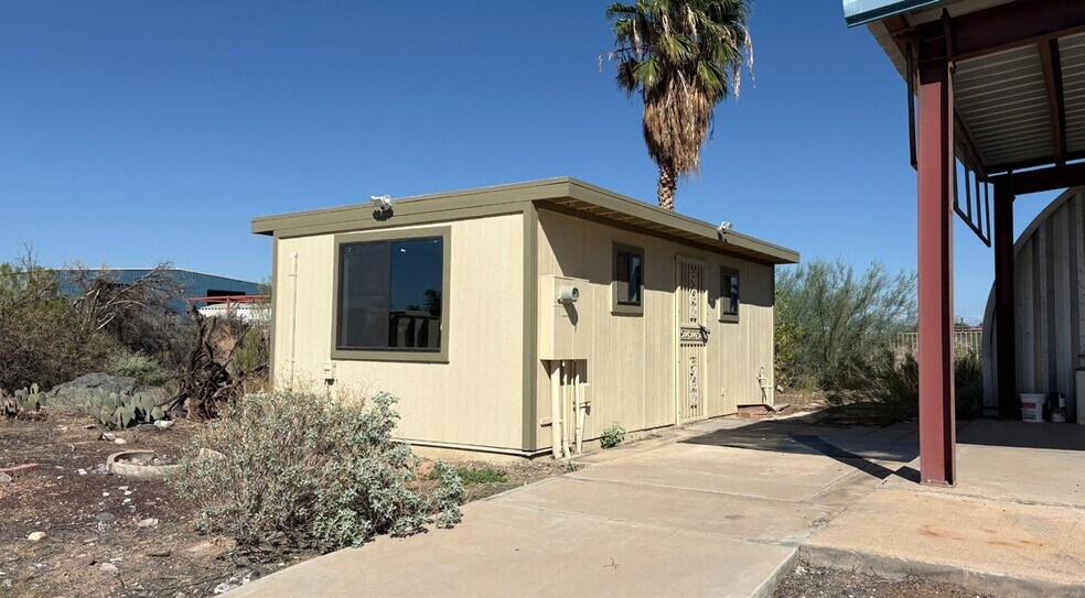 More Photos Of 10241 N 121st Ave, El Mirage Contractor Storage Yard For Lease