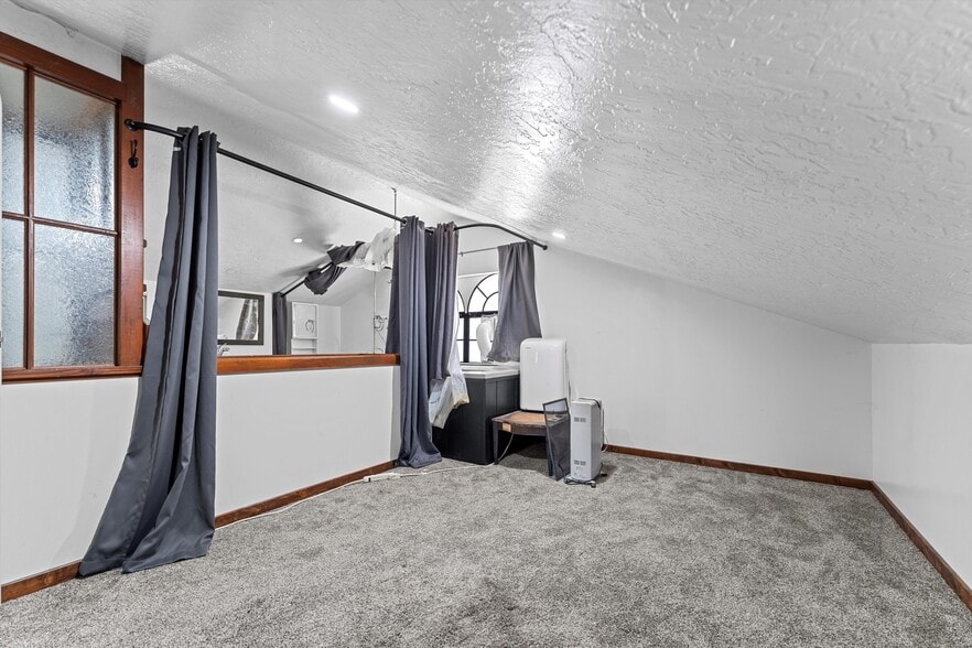 More Photos Of , Lake Hughes Hospitality For Sale