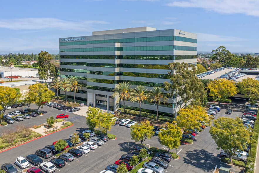 Primary Photo Of 18000 Studebaker Rd, Cerritos Coworking Space