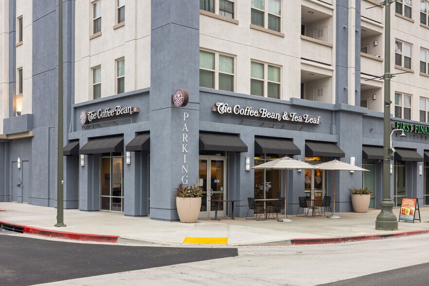 Primary Photo Of 5115 Wilshire Blvd, Los Angeles Apartments For Lease