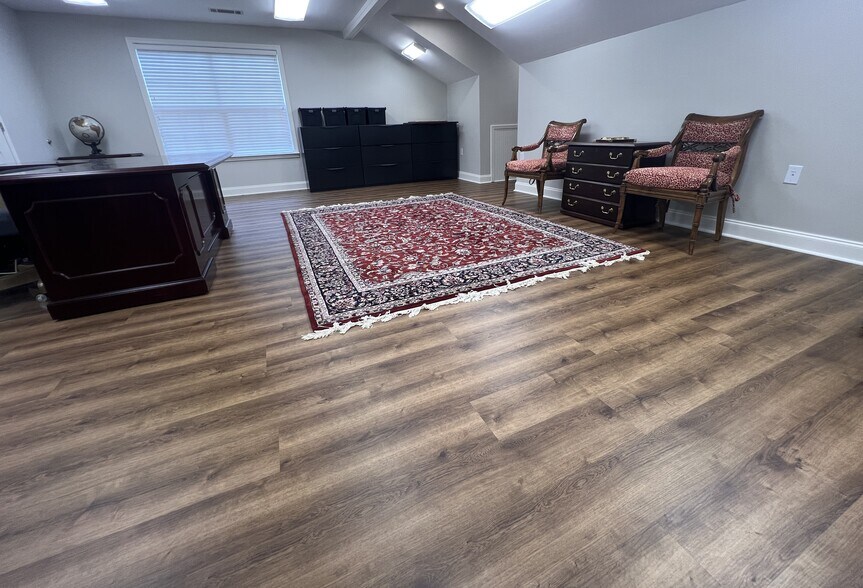 More Photos Of 347 Prado Way, Greenville Office For Sale
