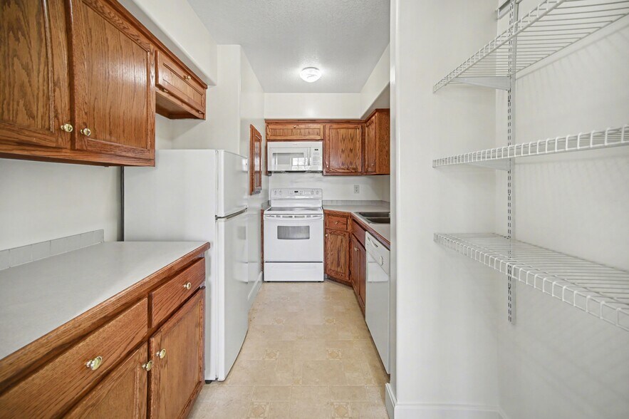 More Photos Of 709 W Truman Rd, Independence Apartments For Sale