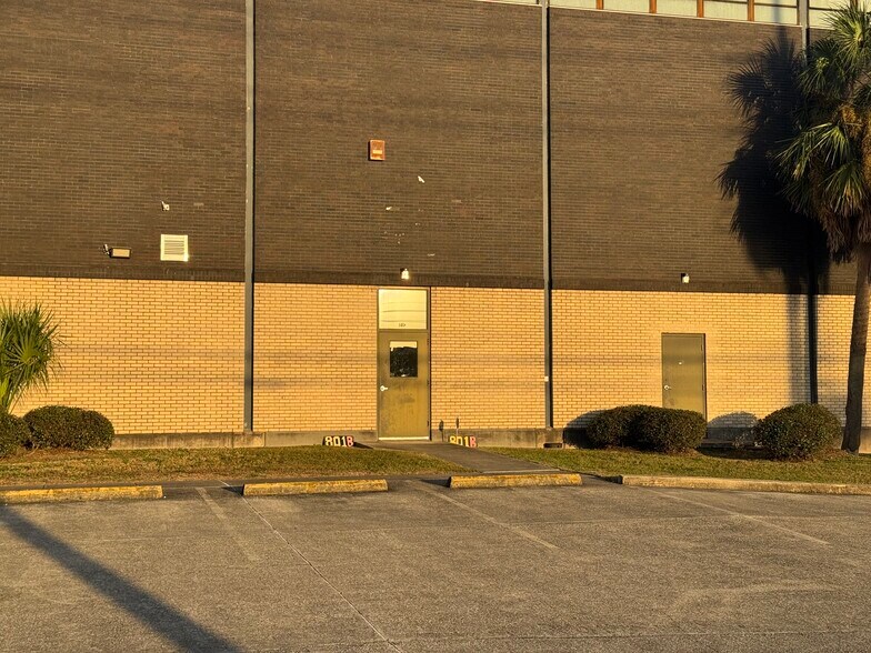 More Photos Of 801 Edwards Ave, New Orleans Distribution For Lease