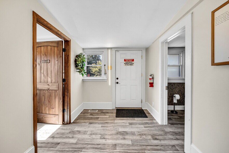 More Photos Of 126 S Spruce St, Winston-Salem Office Residential For Sale