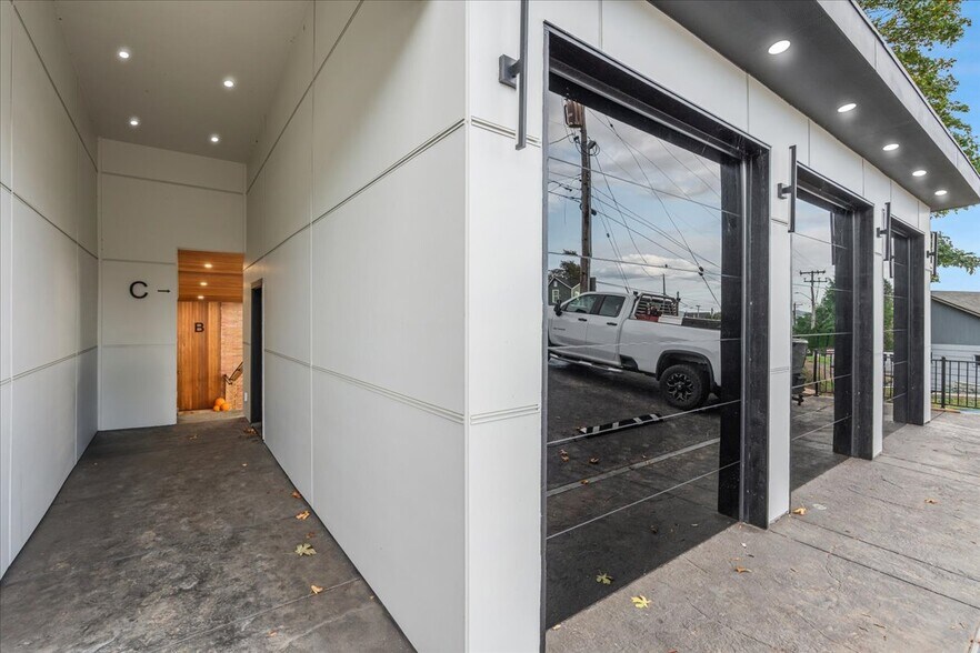 More Photos Of 520 Columbia St, Cathlamet Apartments For Sale