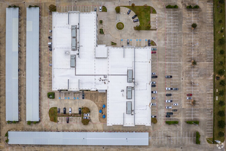 More Photos Of 10344 Sam Houston Park Dr, Houston Office For Lease