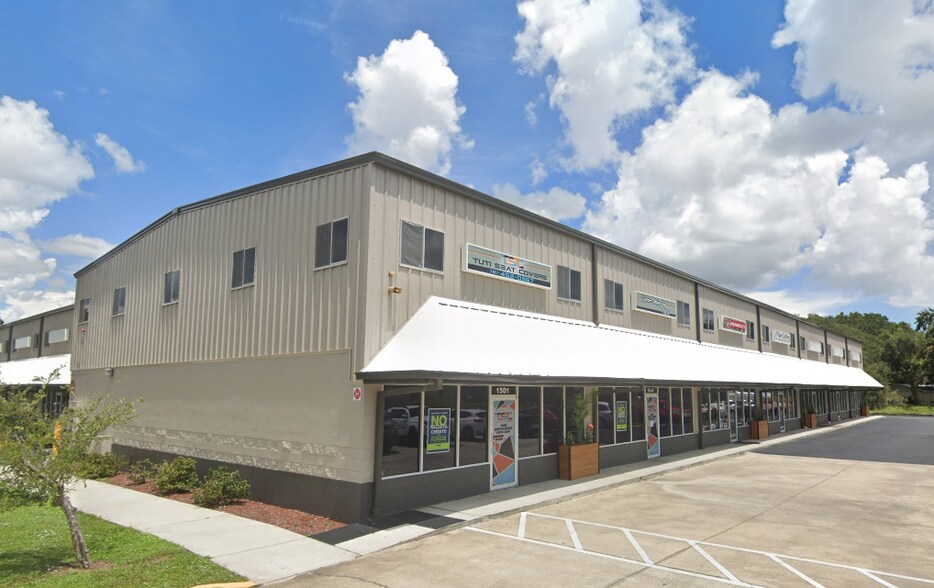 Primary Photo Of 1504 Damon Ave, Kissimmee Showroom For Lease