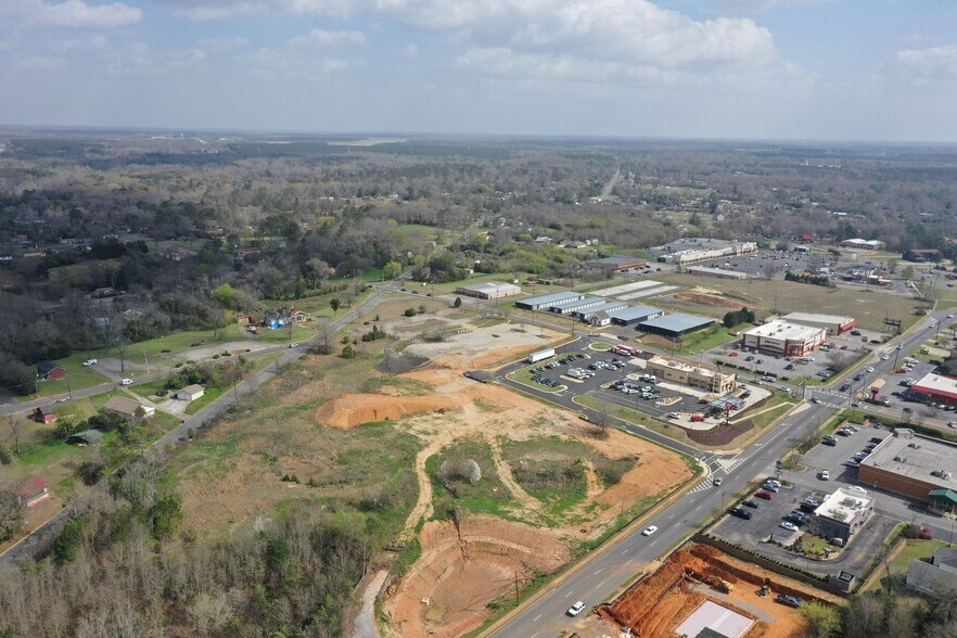 More Photos Of 720 Forsyth st, Americus General Retail For Lease