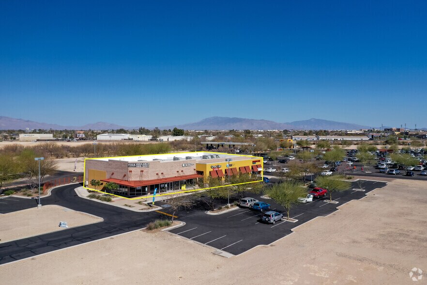 More Photos Of 1570 E Tucson Marketplace Blvd, Tucson General Retail For Sale