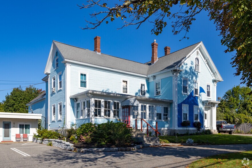 Primary Photo Of 876 Post Rd, Wells Hotel For Sale