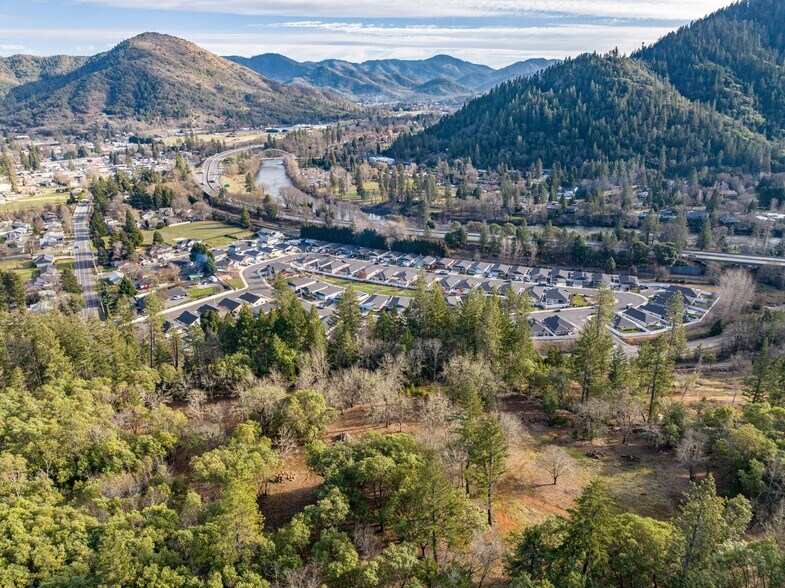 More Photos Of 0 Foothill blvd, Rogue River Land For Sale