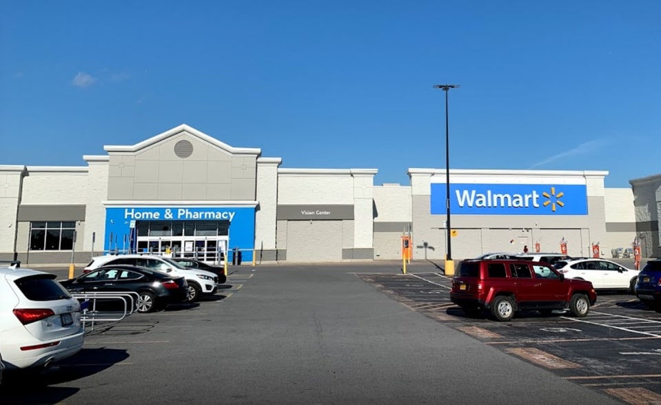 Primary Photo Of 114-118 Sanford Farms, Amsterdam General Retail For Lease