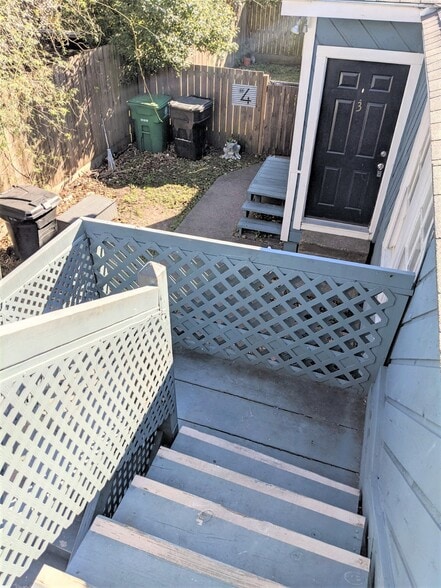 More Photos Of 704 E 22nd St, Houston Apartments For Sale