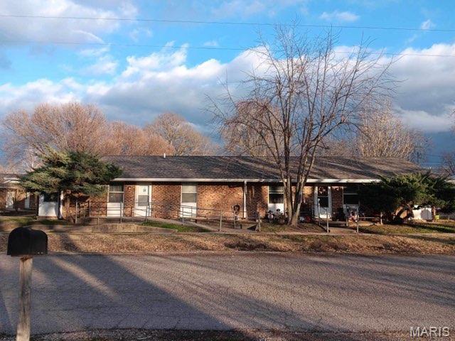More Photos Of 586 4th St, Qulin Apartments For Sale