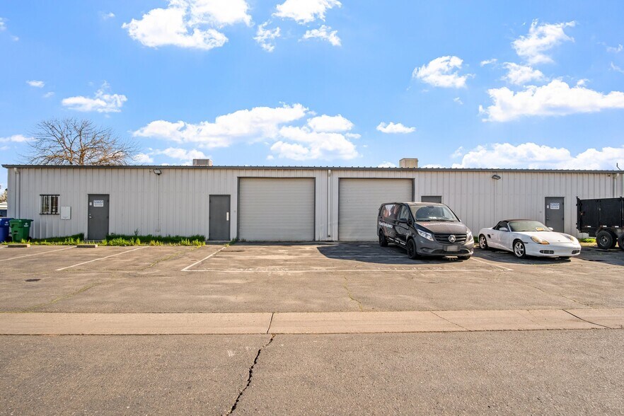Primary Photo Of 460 Airpark Rd, Atwater Warehouse For Lease