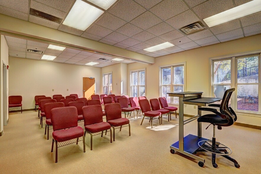 More Photos Of 3800 Lenora Church Rd, Snellville Religious Facility For Sale