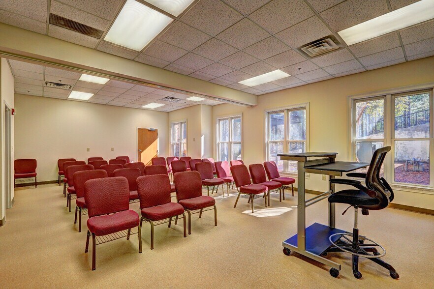 More Photos Of 3800 Lenora Church Rd, Snellville Religious Facility For Sale
