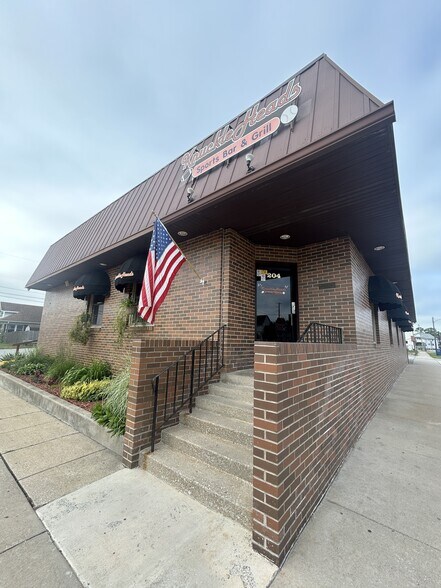 More Photos Of 204 W Barker Ave, Michigan City Restaurant For Sale