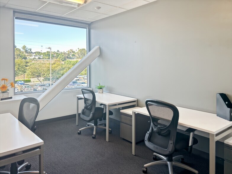 More Photos Of 440 Stevens Ave, Solana Beach Coworking Space