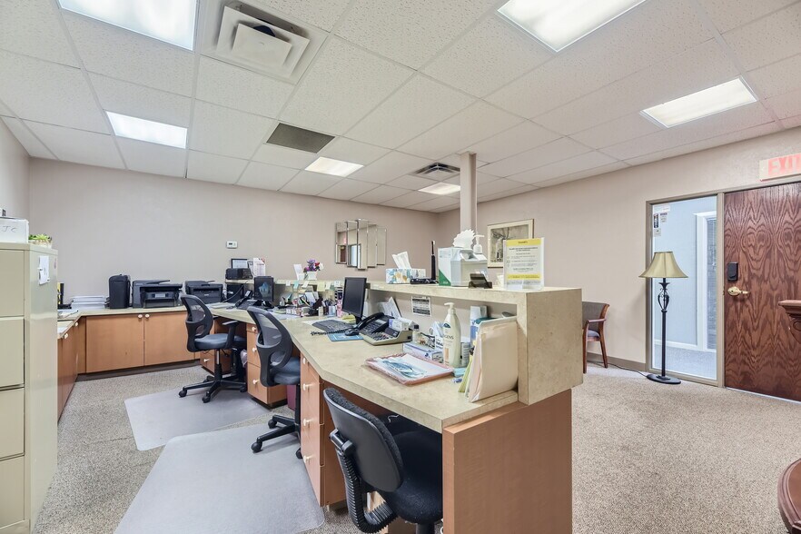 More Photos Of 2345 S Federal Blvd, Denver Medical For Sale