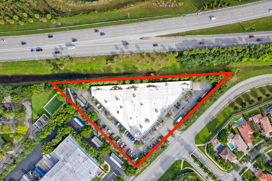 More Photos Of 405-425 SW 148th Ave, Davie Showroom For Sale