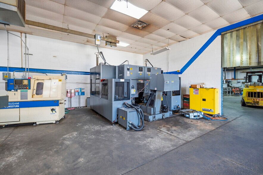 More Photos Of 151 Hanger Cir, Richmond Warehouse For Sale