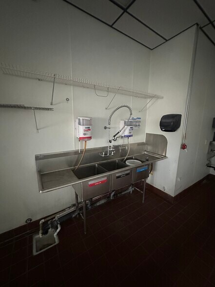 More Photos Of 9635 Bermuda Rd, Las Vegas Restaurant For Lease