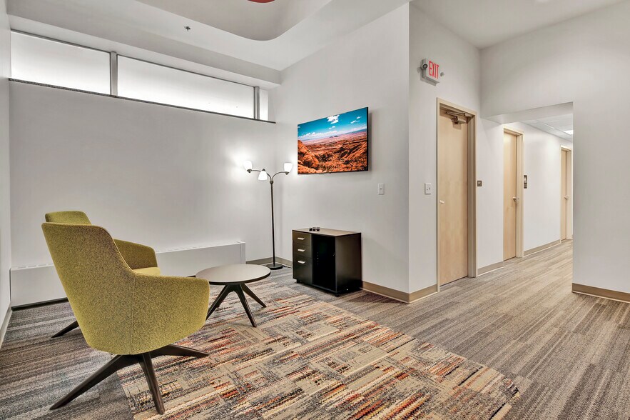 More Photos Of 717 W St Germain St, Saint Cloud Office For Lease