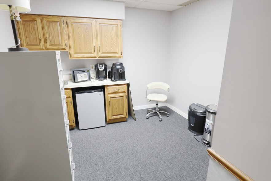 More Photos Of 1839 Pearl Rd, Brunswick Medical For Sale