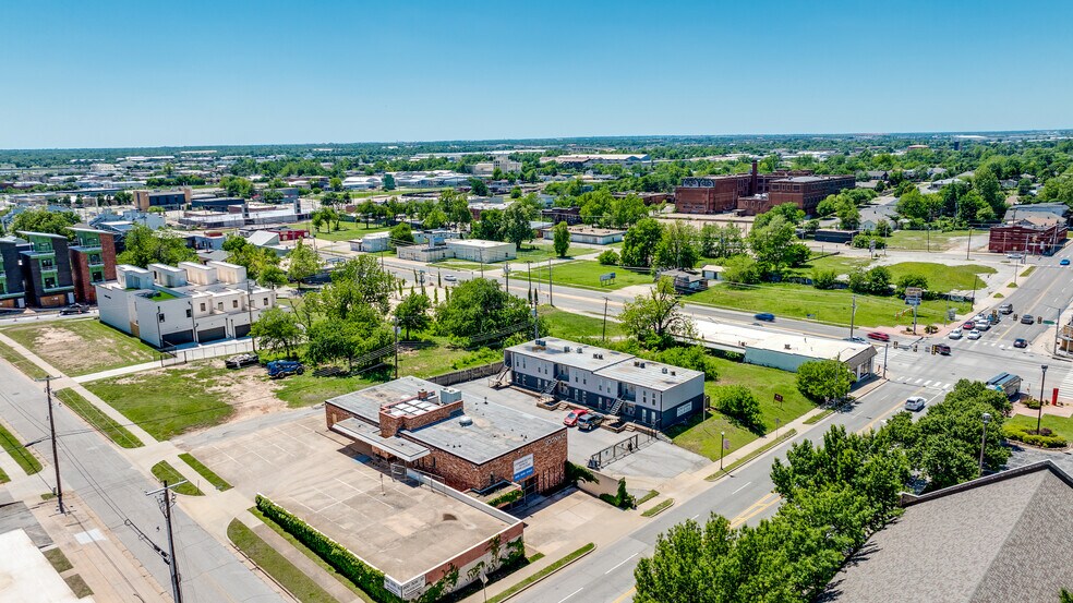 More Photos Of NW 10th St & N Classen Blvd, Oklahoma City Apartments For Sale