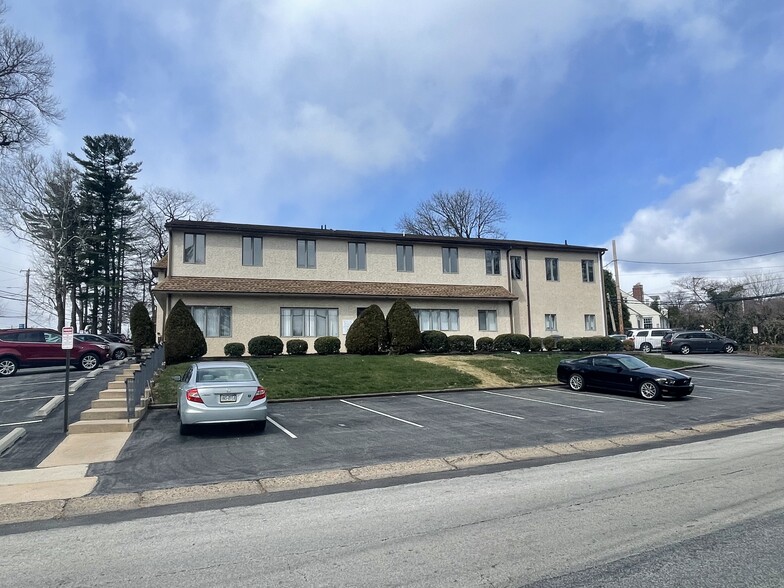 Primary Photo Of 3501 West Chester Pike, Newtown Square Medical For Lease