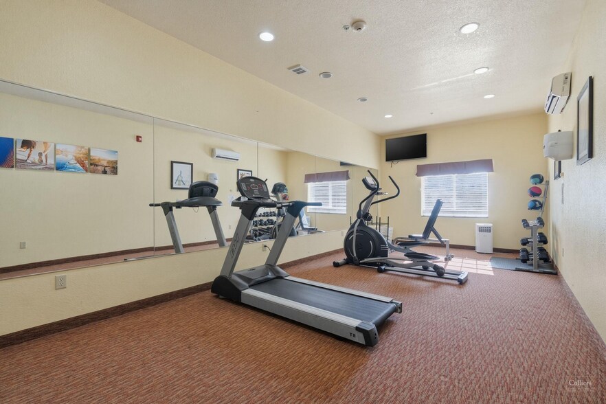 More Photos Of 334 Caroline St, Orange Hotel For Sale