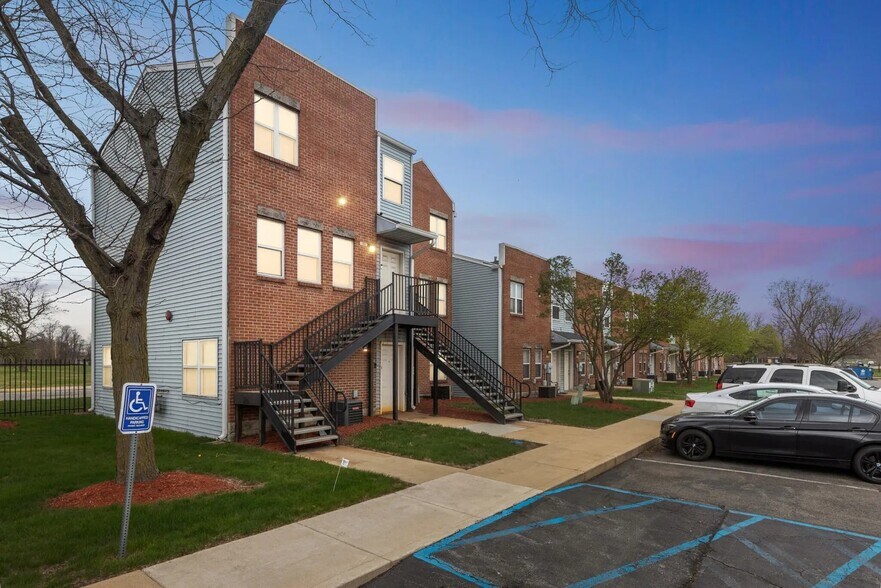 More Photos Of 1400 Jefferson St, Gary Apartments For Sale