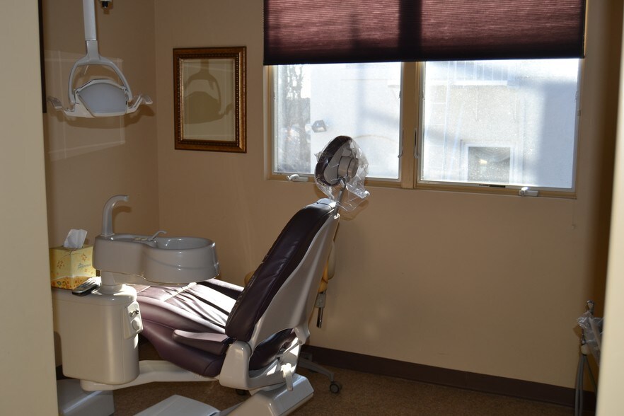 More Photos Of 119 Prospect St, Ridgewood Medical For Lease