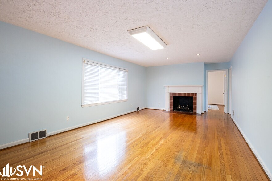 More Photos Of 331 Versailles Rd, Frankfort Office For Sale