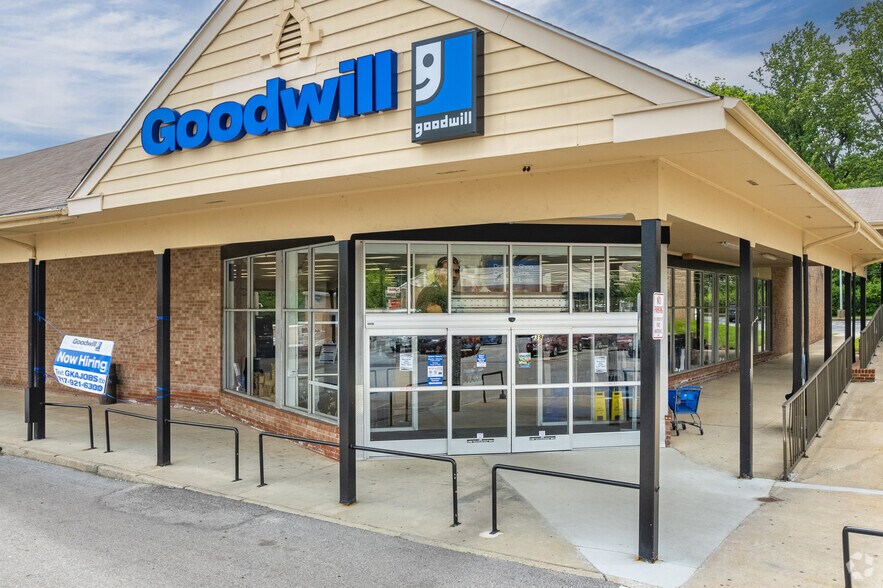 More Photos Of 100 Marchwood Rd, Exton Unknown For Lease