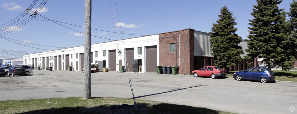 More Photos Of 5400-5500 Rue Vanden-Abeele, Montréal Warehouse For Lease
