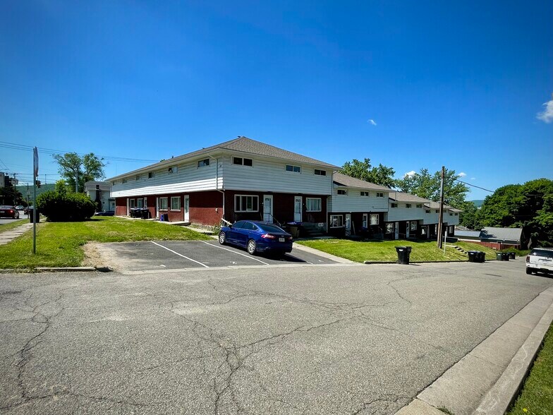 More Photos Of 101 Hooper Rd, Endicott Apartments For Sale