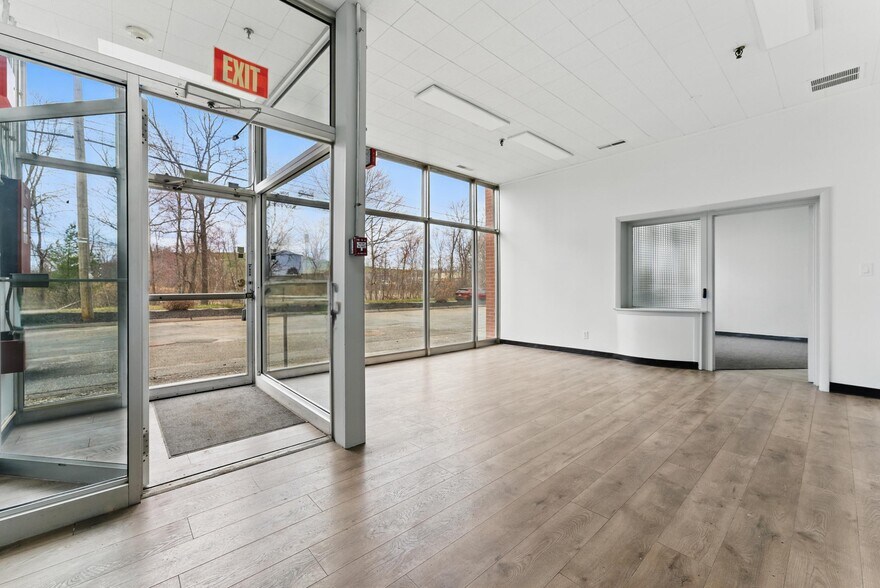 More Photos Of 755 New Ludlow Rd, South Hadley Warehouse For Sale