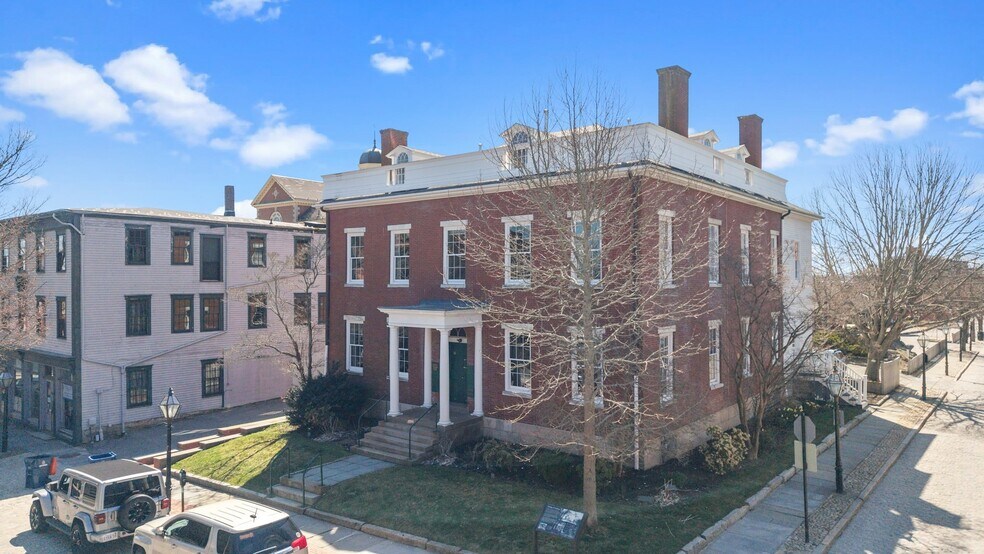 More Photos Of 30-32 William St, New Bedford Office For Sale