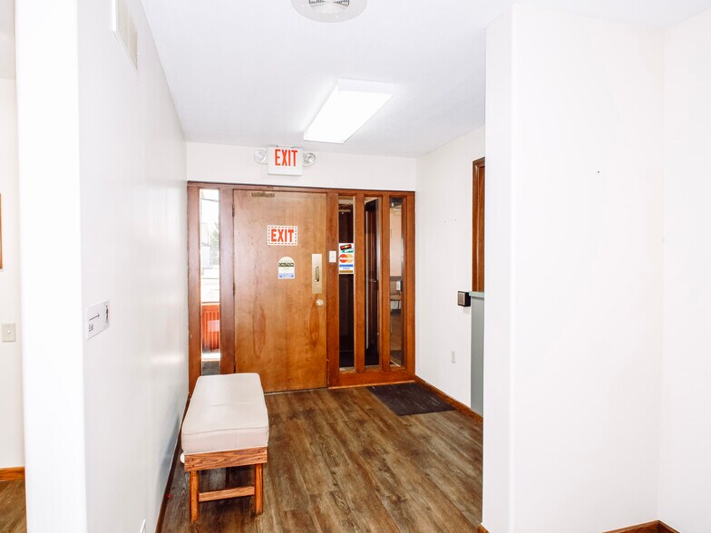 More Photos Of 603 N State St, Girard Medical For Sale