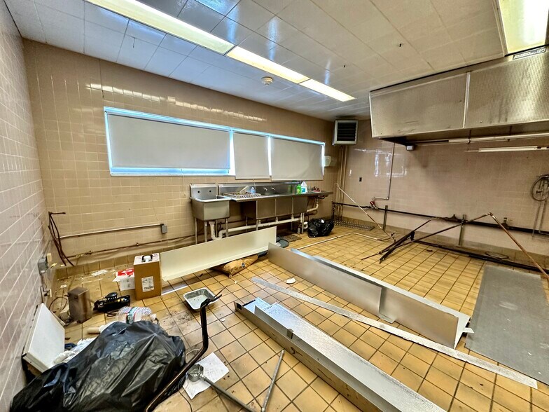 More Photos Of 55 Cox Rd, Williamstown Schools For Sale