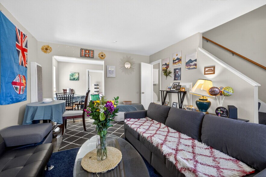 More Photos Of 600-606 Pacific Ave, Santa Rosa Apartments For Sale