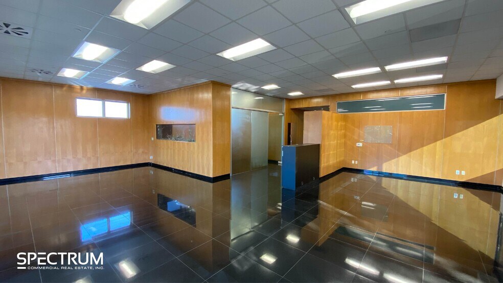 More Photos Of 21617-21621 Nordhoff St, Chatsworth Light Manufacturing For Lease
