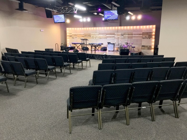 More Photos Of 4315 N Rancho Dr, Las Vegas Loft Creative Space For Lease