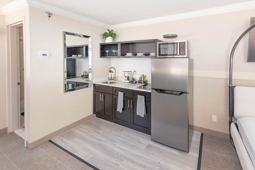 More Photos Of 101 W Fayette St, Baltimore Apartments For Sale